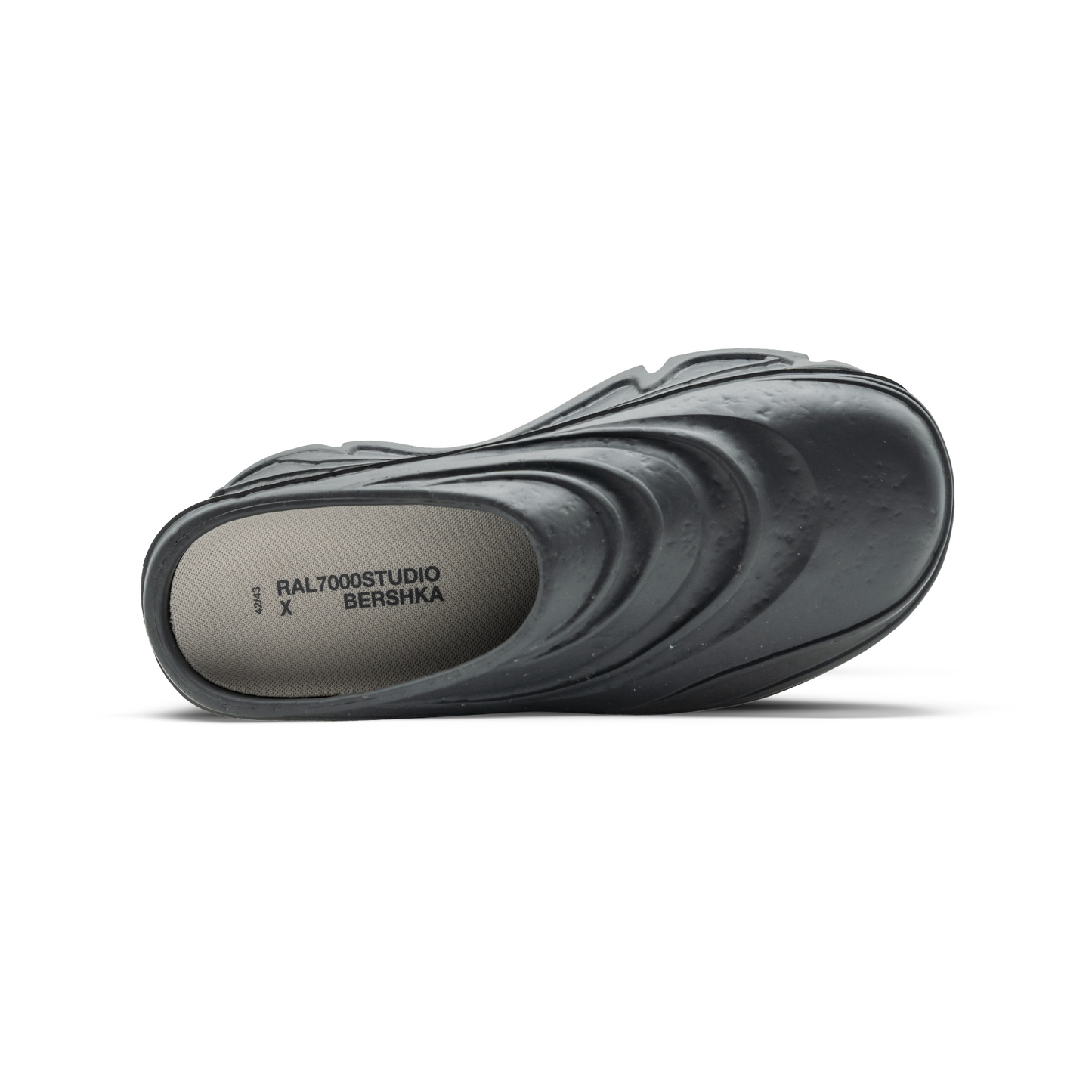 RAL7000STUDIO X BERSHKA - CEMENT LIMITED EDITION